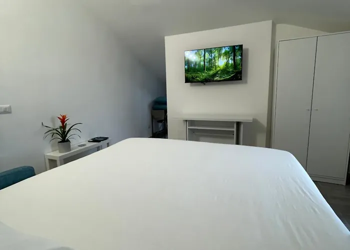 Minu, The Tiny House! Rome